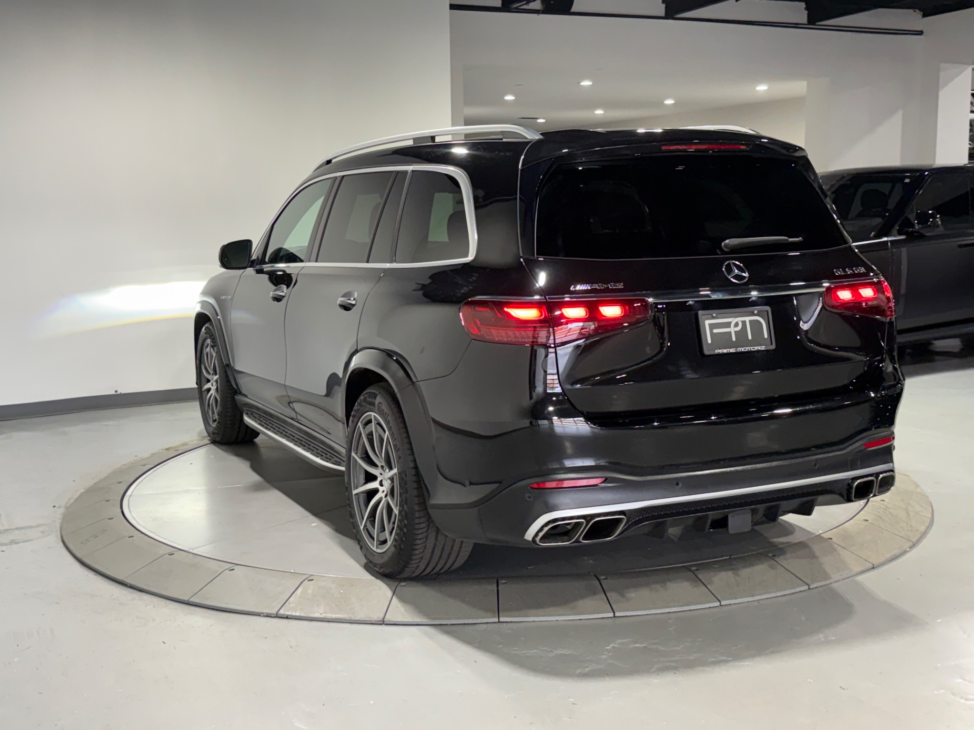 2024 Mercedes-Benz GLS AMG GLS 63 - Photo 10