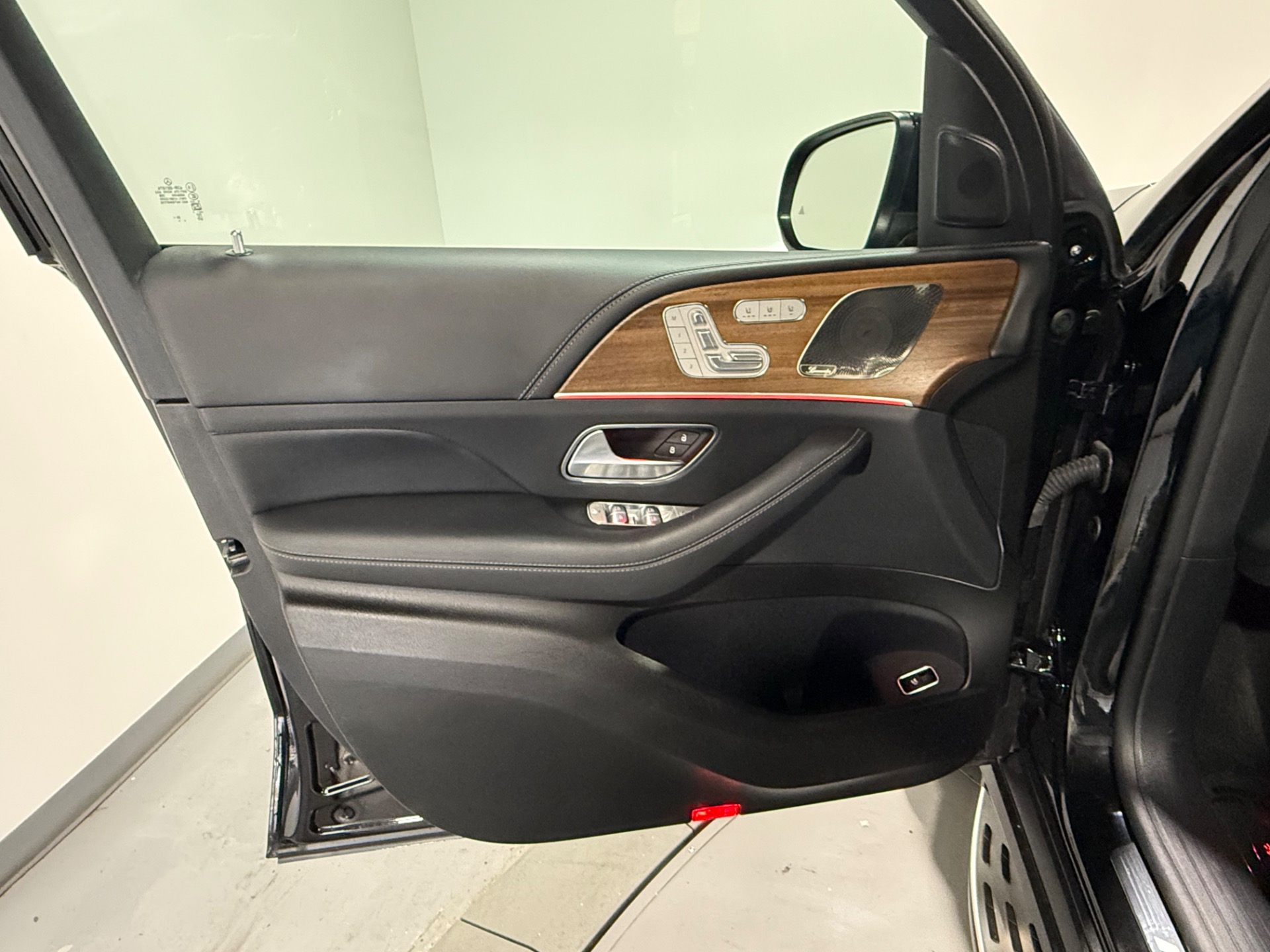 2024 Mercedes-Benz GLS AMG GLS 63 - Photo 16