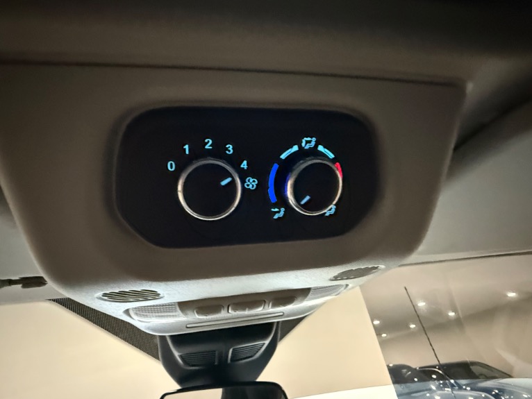 2020 Ford Transit Passenger Van XL - Photo 73