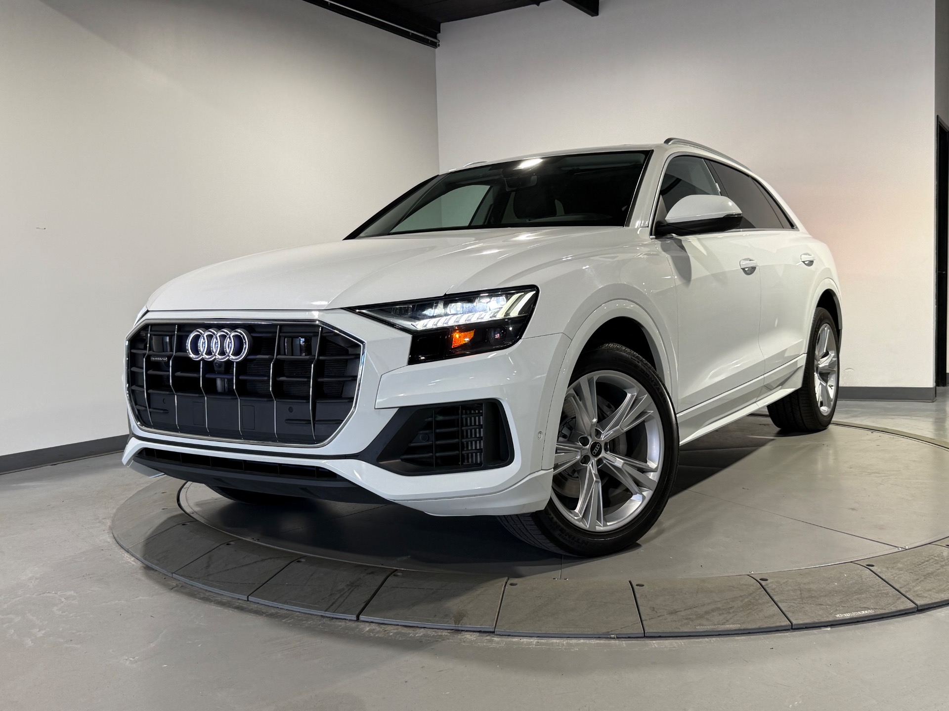 2023 Audi Q8
