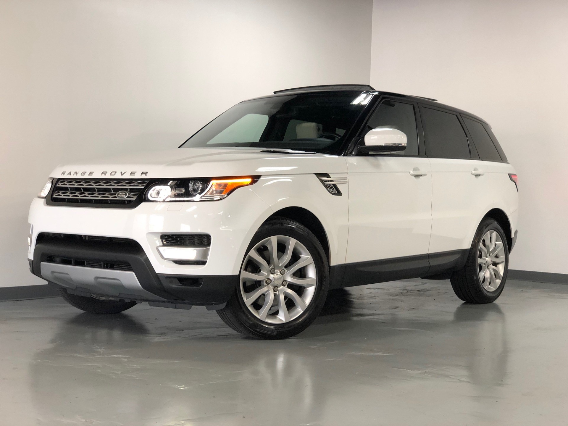 Used 2014 Fuji White Land Rover Range Rover Sport HSE HSE For Sale (Sold) | Prime Stock #2814
