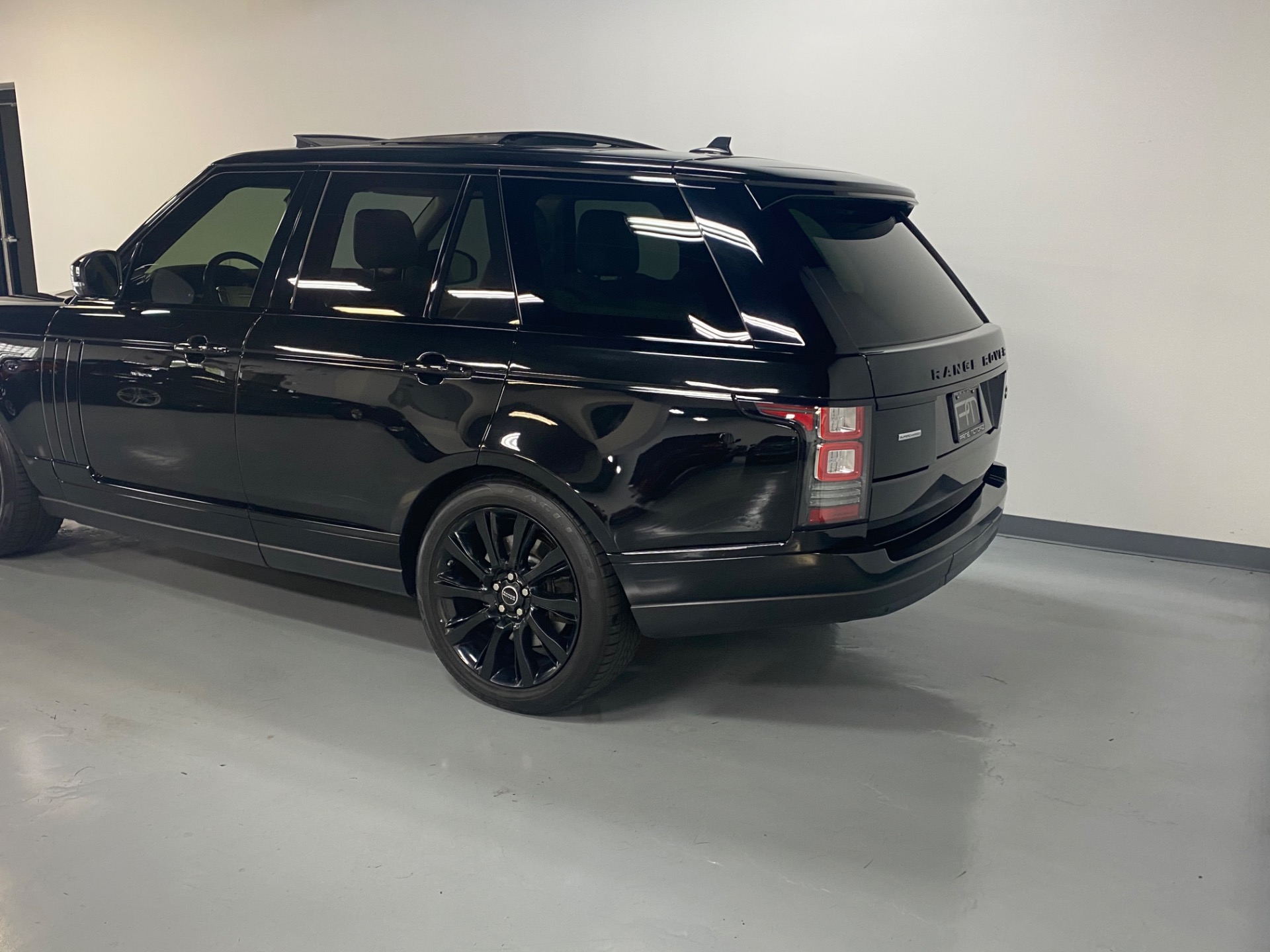 Used 2016 Santorini Black Metallic Land Rover Range Rover V8 ...