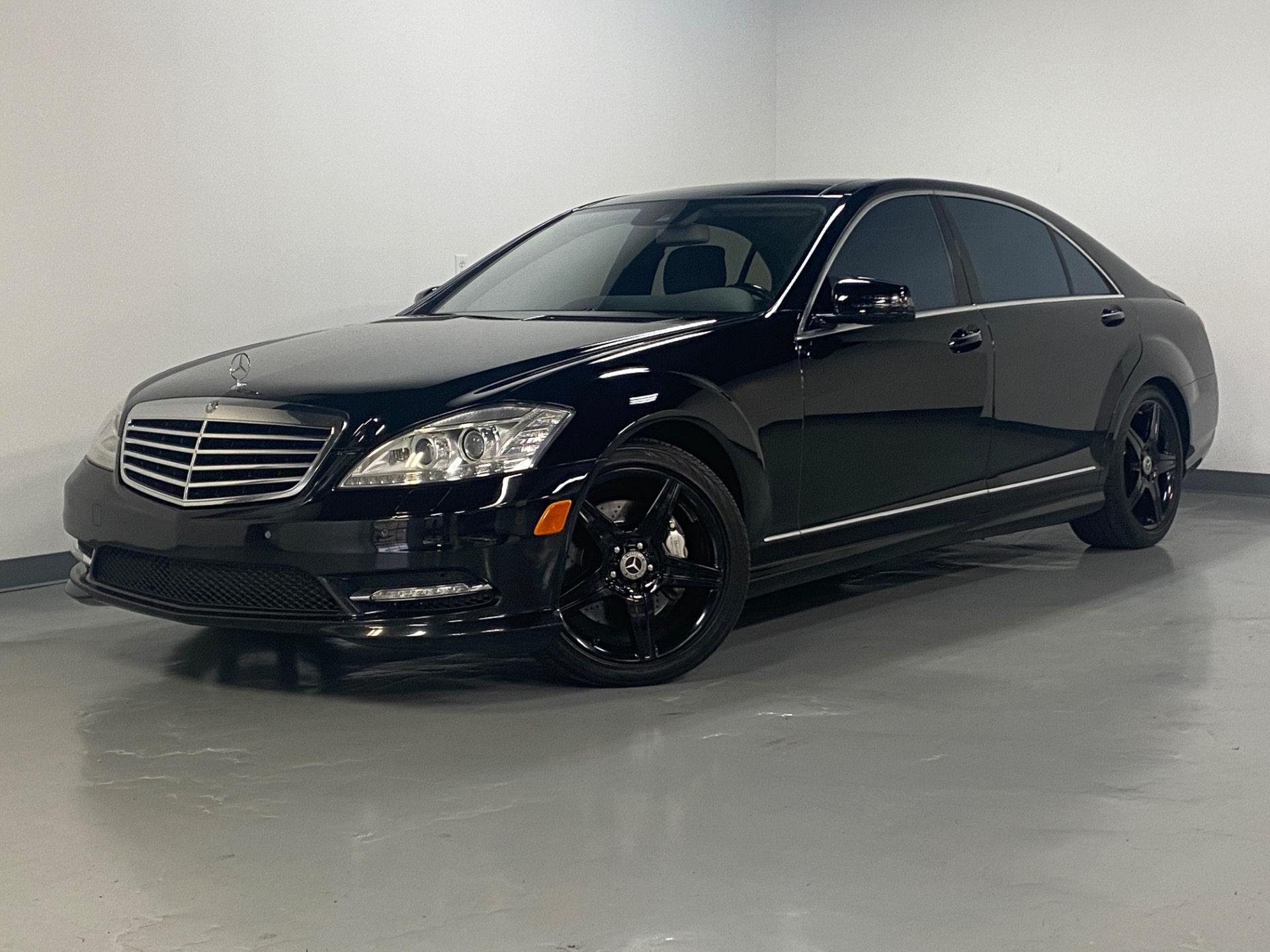 Used 2010 Black Mercedes-Benz S-Class S550 SEDAN AWD S 550 4MATIC For Sale  (Sold) | Prime Motorz Stock #3047