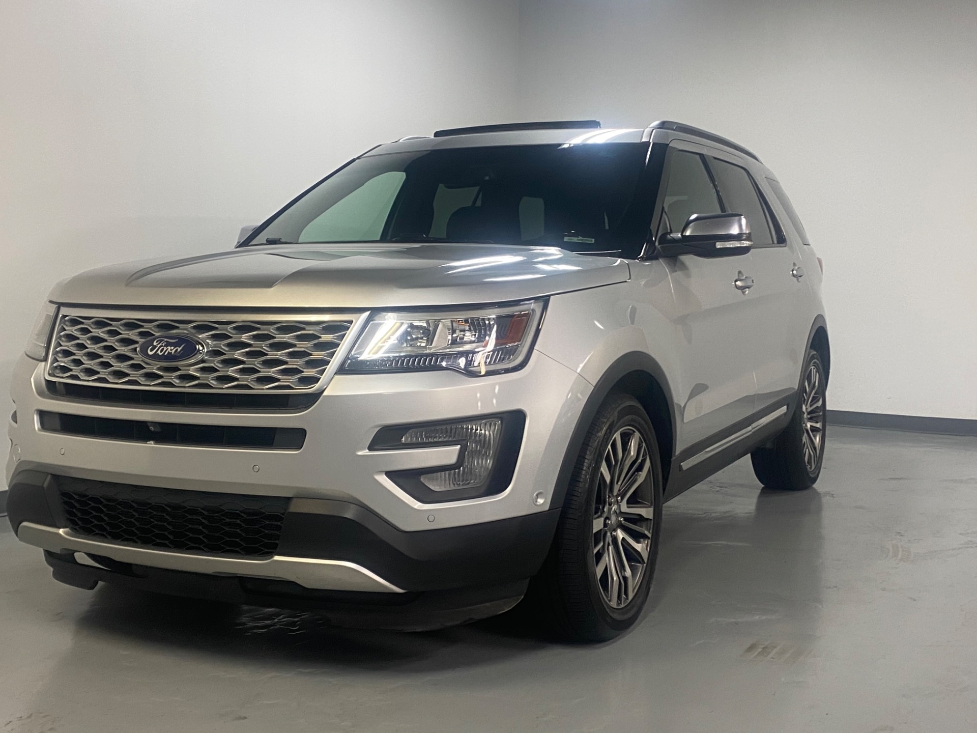 Used 16 Ingot Silver Ford Explorer Platinum Ecoboost 4wd Platinum For Sale Sold Prime Motorz Stock 3068 Used 16 Ingot Silver Ford Explorer Platinum Ecoboost 4wd Platinum For Sale Sold Prime Motorz Stock 3068