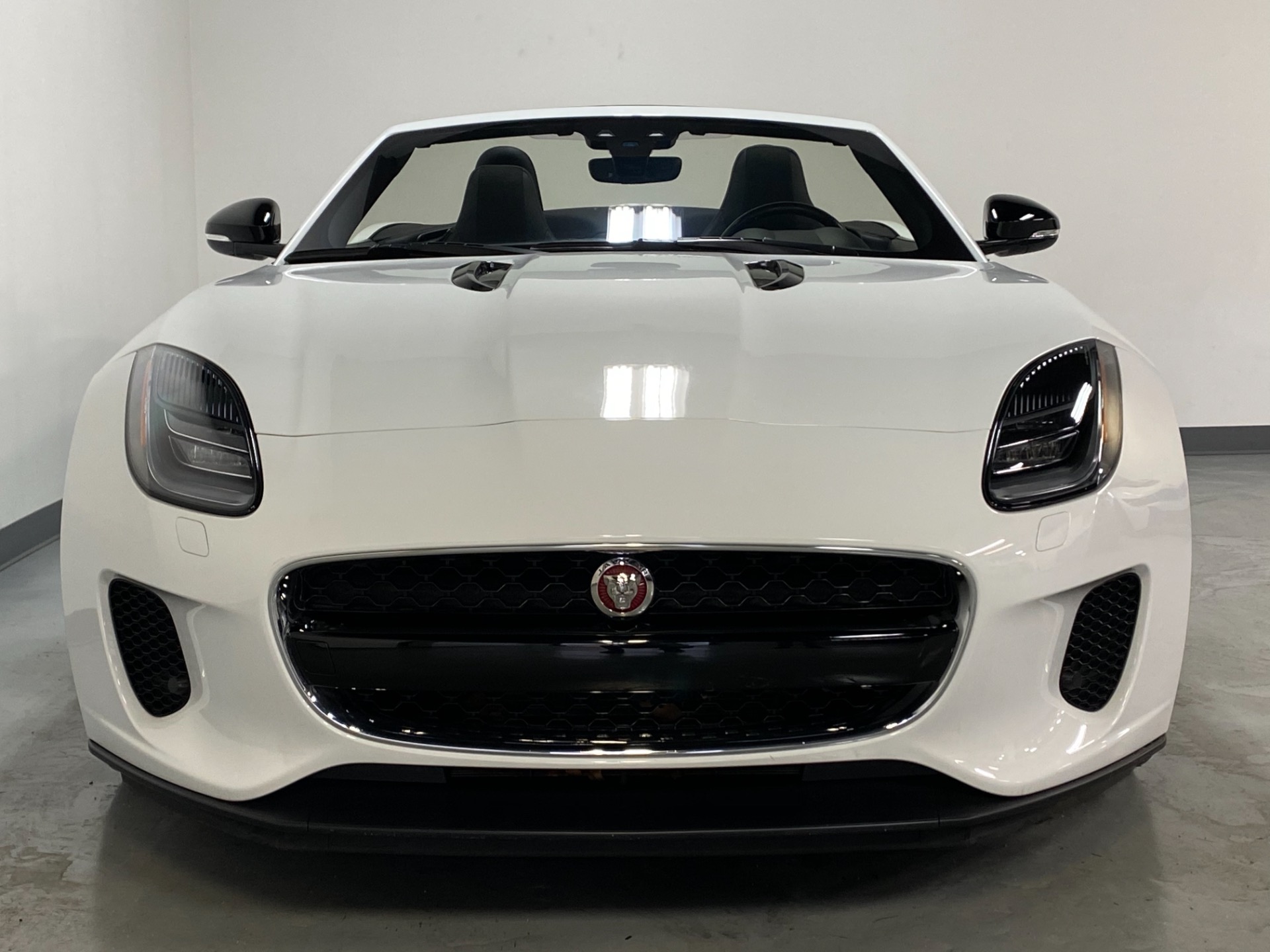 Used 2018 Fuji White Jaguar F-TYPE 2 DOOR CONVERTIBLE 296HP