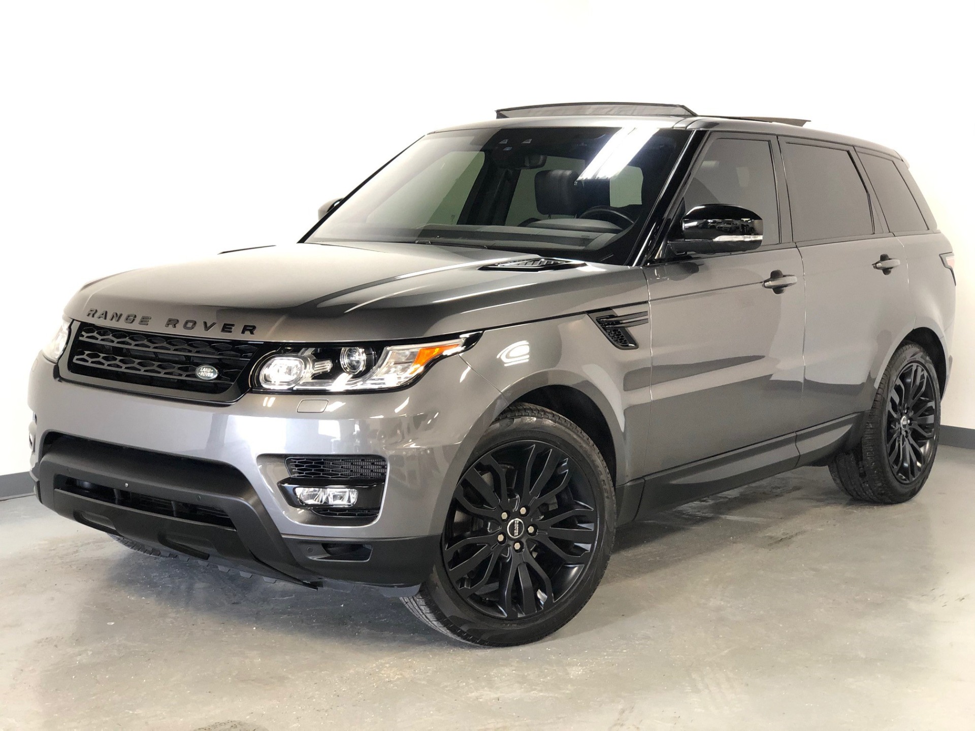 Used 2017 Corris Grey Metallic Land Rover Range Rover Sport HSE AWD HSE For  Sale (Sold)