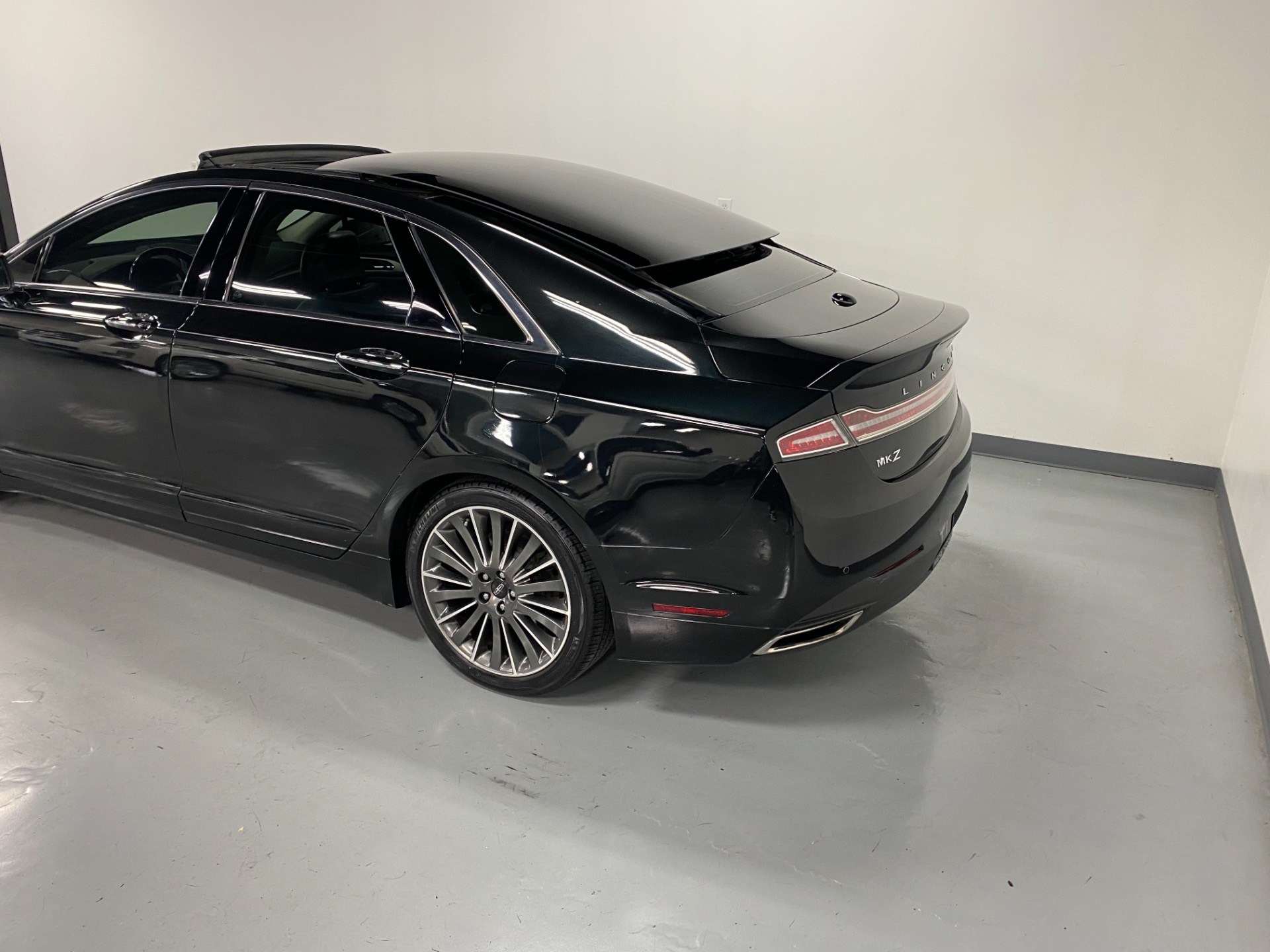 Used 2015 Tuxedo Black Metallic Lincoln MKZ For Sale (Sold