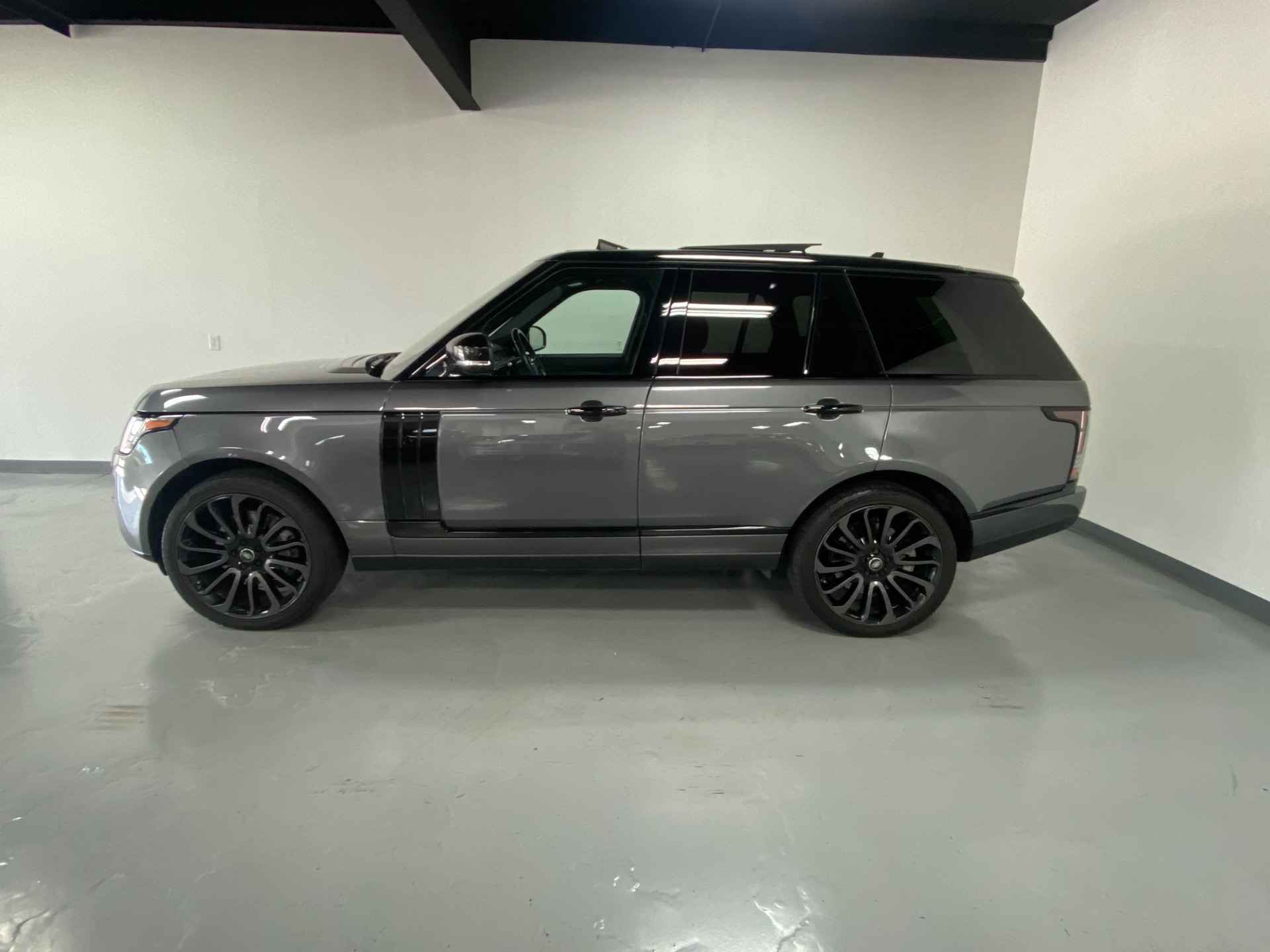 Range Rover Chorus Grey Used 2016 Corris Grey Metallic Land Rover Range Rover V8 SUPERCHARGED ...