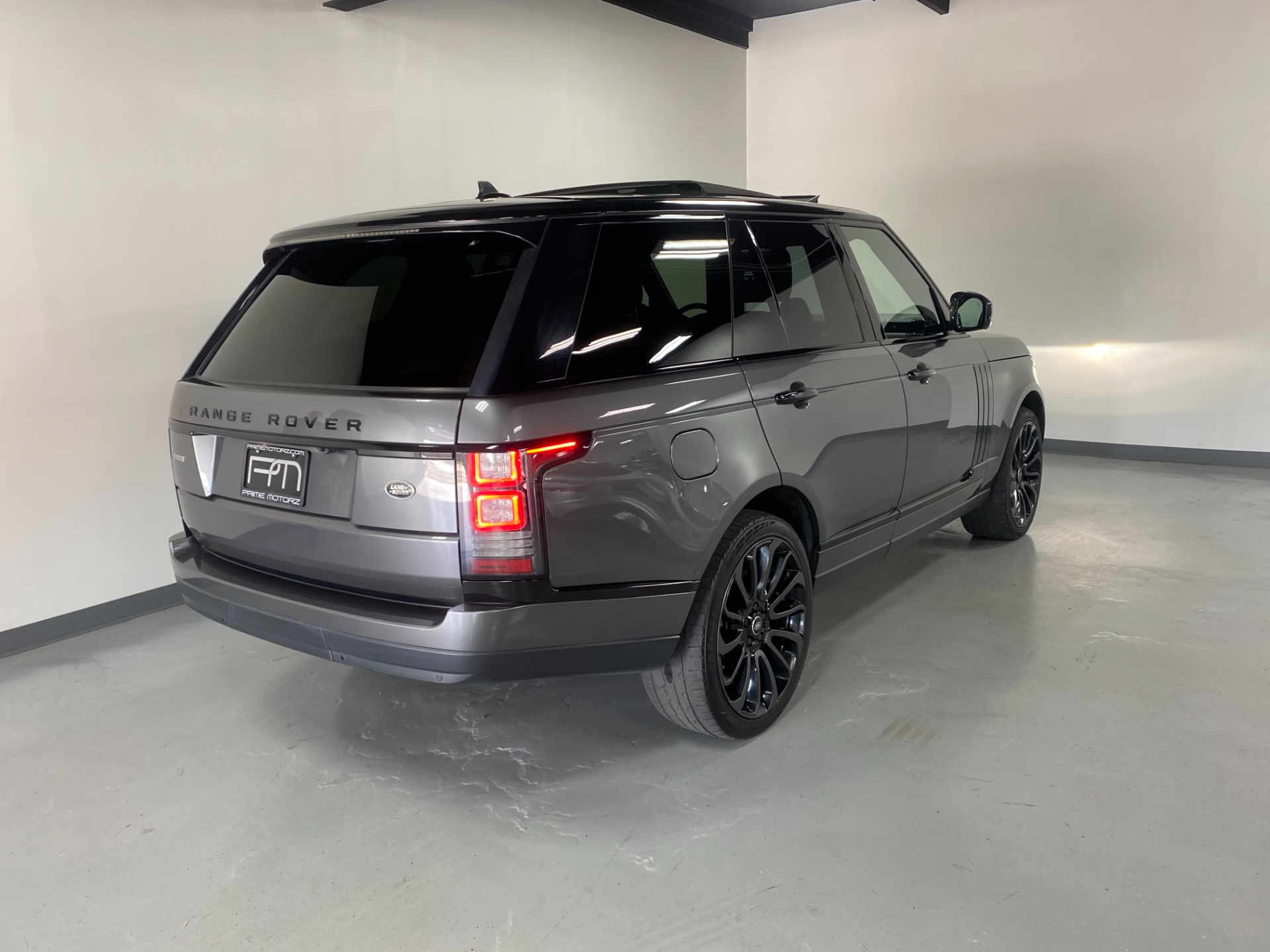 Range Rover Chorus Grey Used 2016 Corris Grey Metallic Land Rover Range Rover V8 SUPERCHARGED ...
